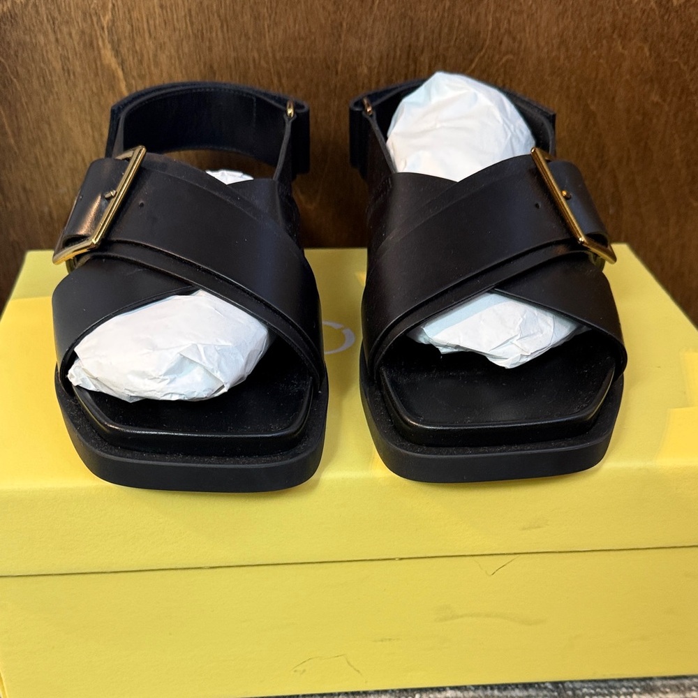 CLOSED Black Strappy Sandals with Gold Buckle Square Toe 36 NIB